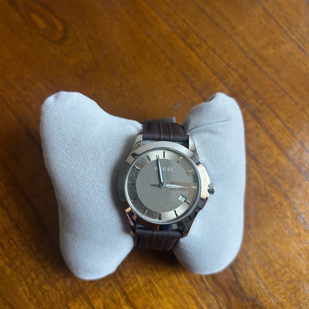 Gucci watch authentic g timeless quartz brown dial brown leather strap ya126403 - Picture 2 of 8